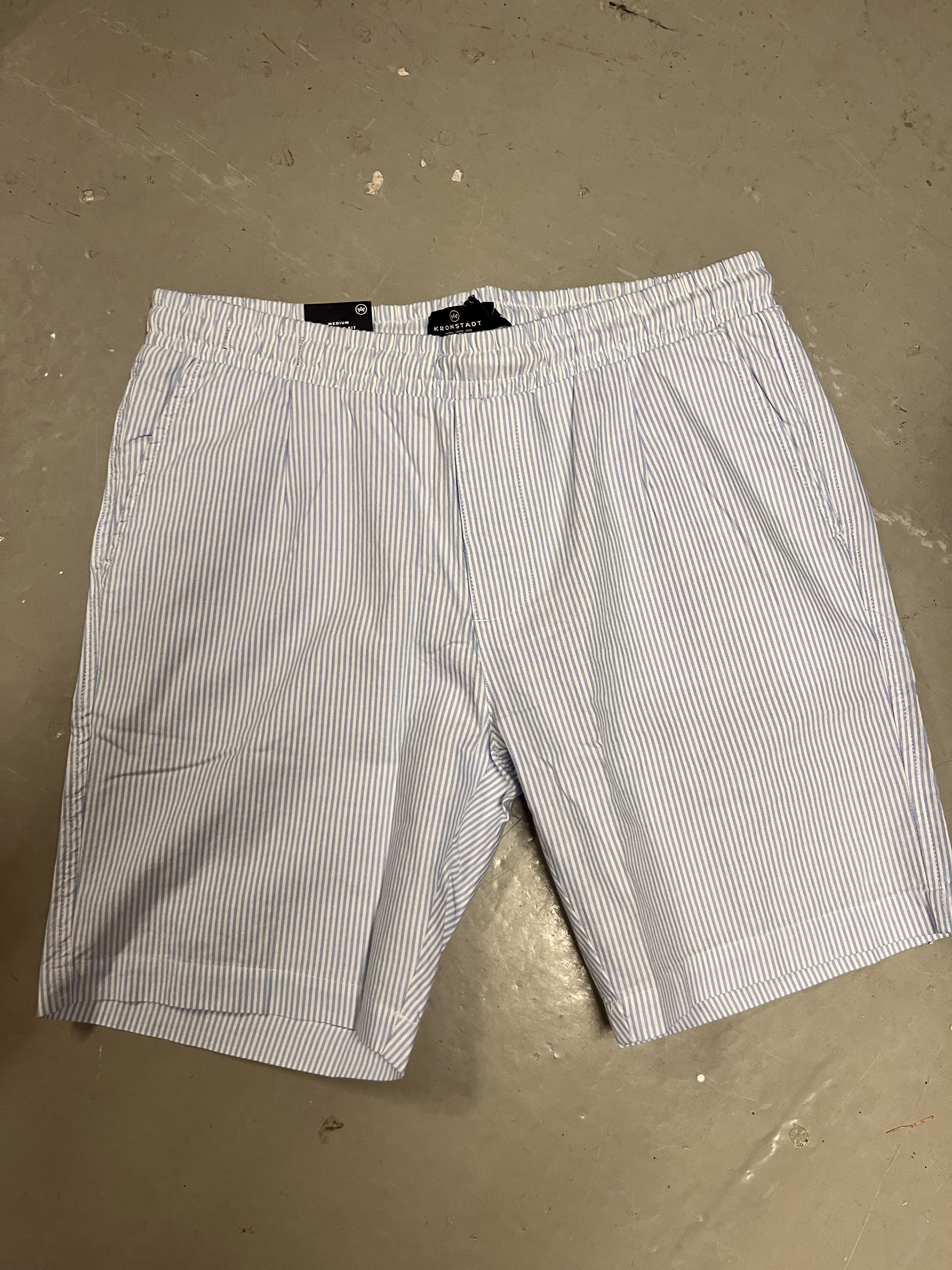 Chill Oxford stripe shorts - Light Blue /White Stribe XXL